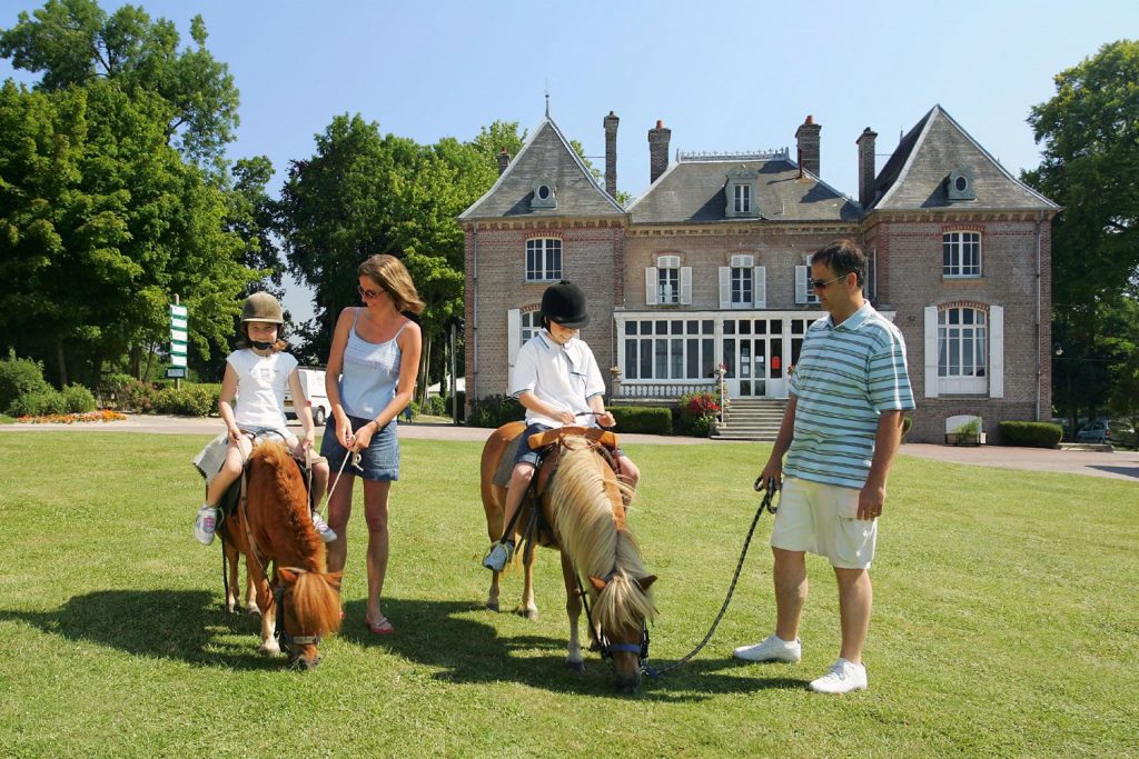 paardrijvakanties,paardrijvakantie frankrijk,camping le domaine du chateau de drancourt