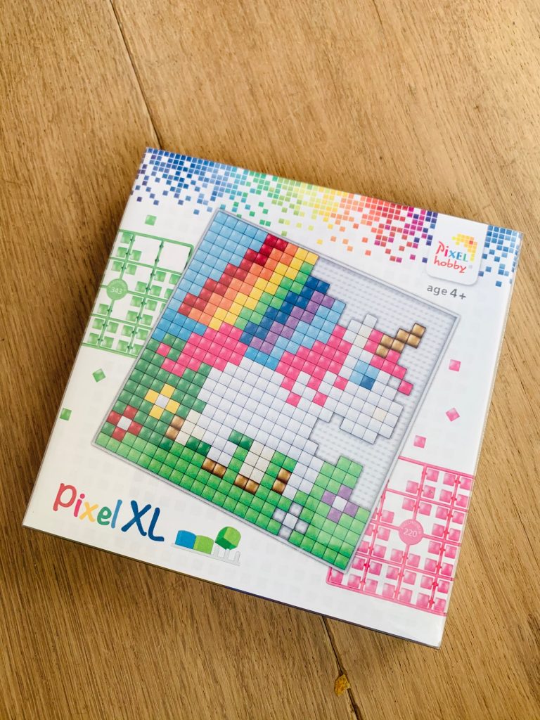 pixelen xl,inhoud pixel xl unicorn setje,knutselen kleuters,knutseltip kind 6 jaar,knutseltip kind 7 jaar,unicorn knutselen