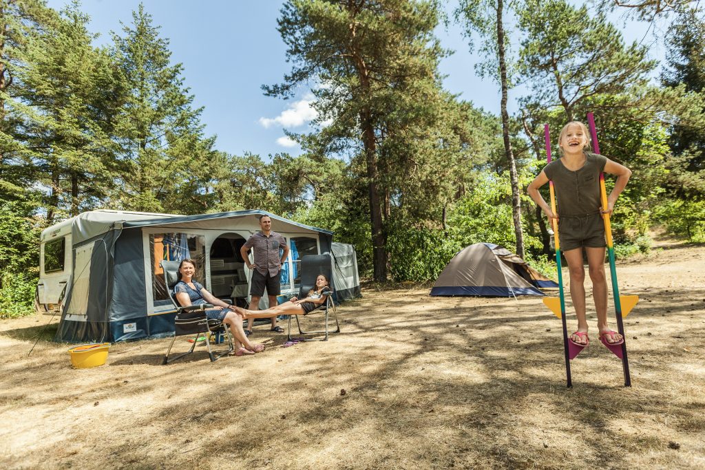 camping nederland met binnenzwembad,leuke camping veluwe,landal coldenhove camping,kamperen landal,tips leuke camping in nederland met zwembad