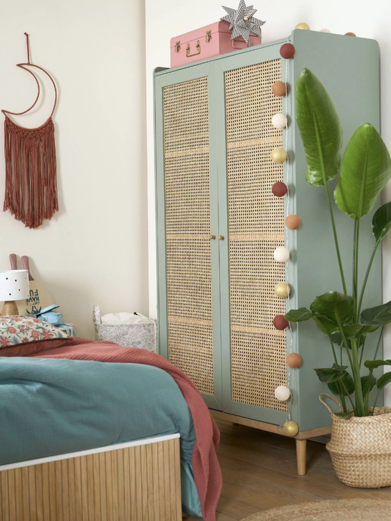 meisjes kledingkast,rieten kledingkast,rieten kast,kinderkleding kast,meisjeskast,kledingkast meisje,hippe kledingkast,rotan kast,rieten kast